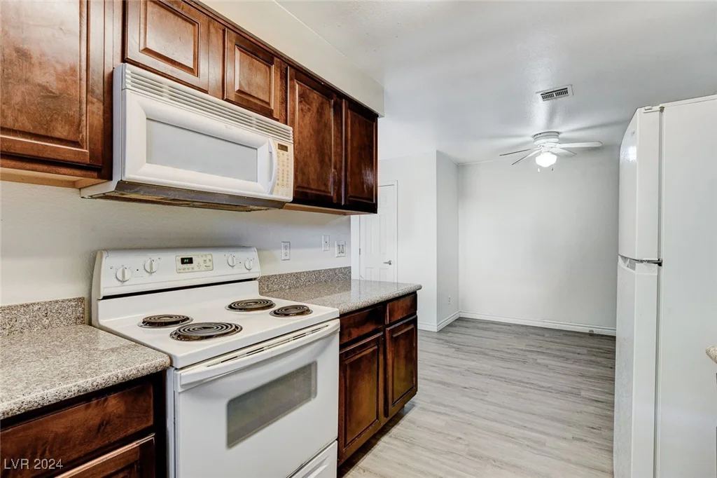 2451 Rainbow, Las Vegas, NV 89108