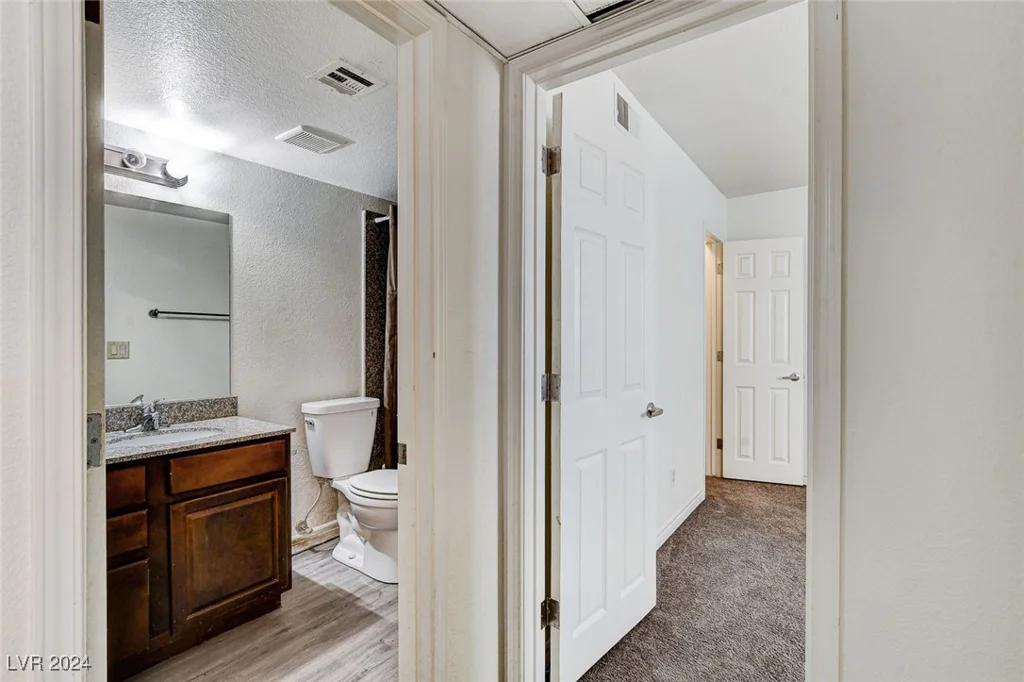 2451 Rainbow, Las Vegas, NV 89108
