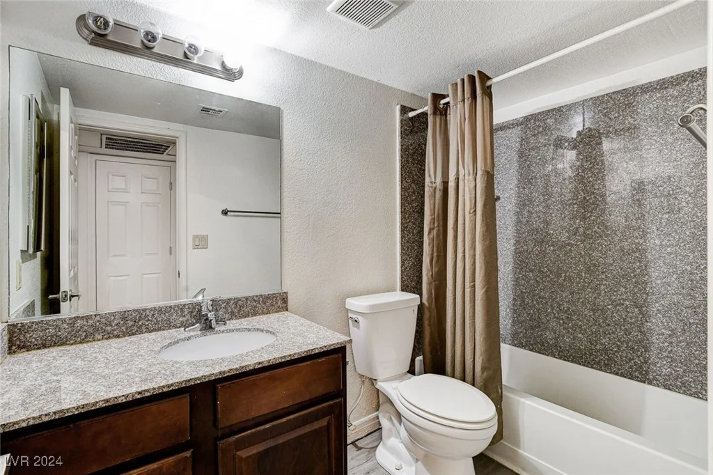 2451 Rainbow, Las Vegas, NV 89108