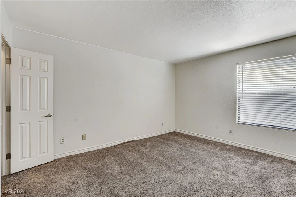 2451 Rainbow, Las Vegas, NV 89108