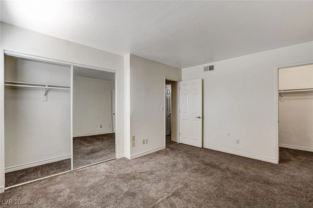 2451 Rainbow, Las Vegas, NV 89108