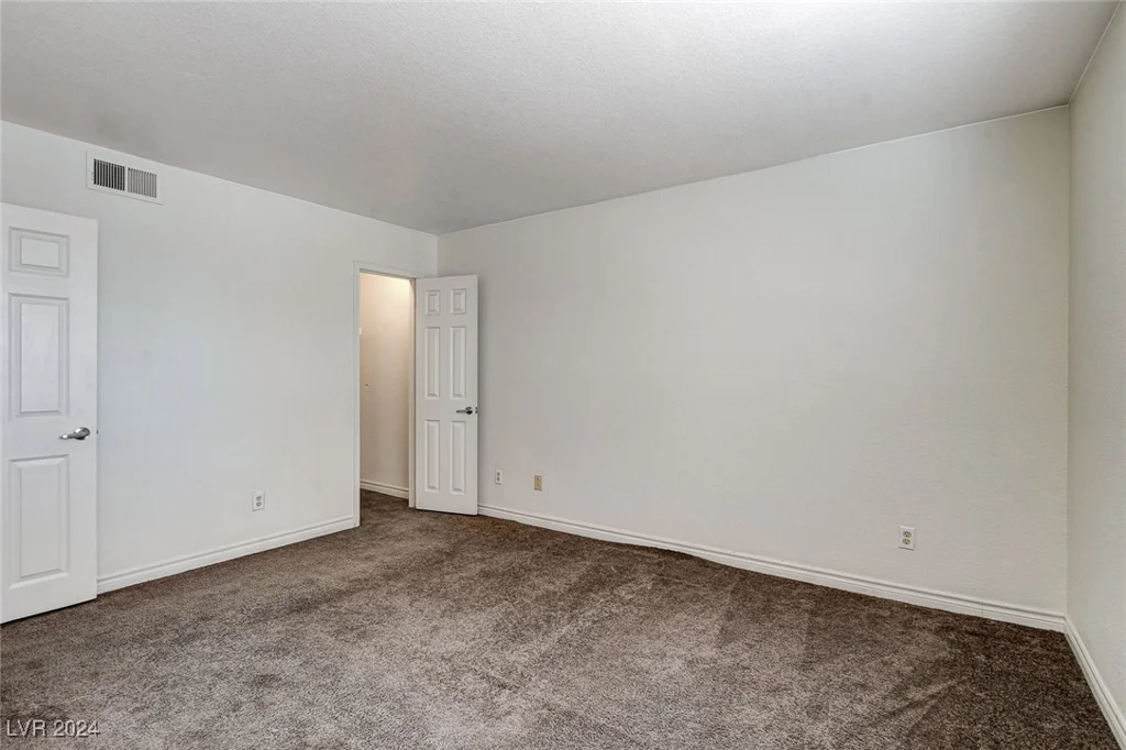 2451 Rainbow, Las Vegas, NV 89108