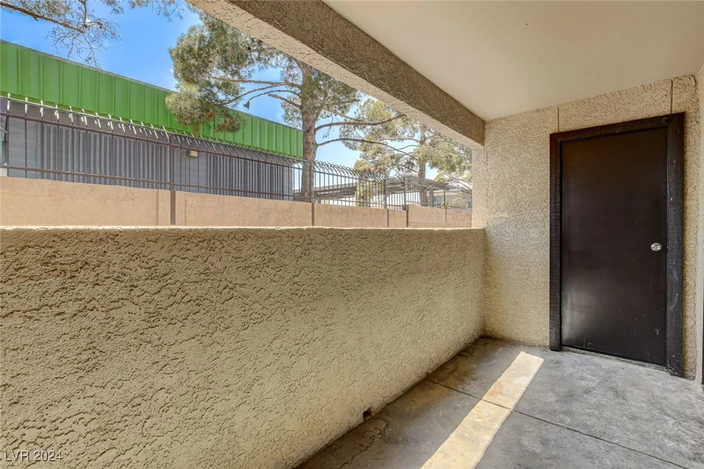 2451 Rainbow, Las Vegas, NV 89108