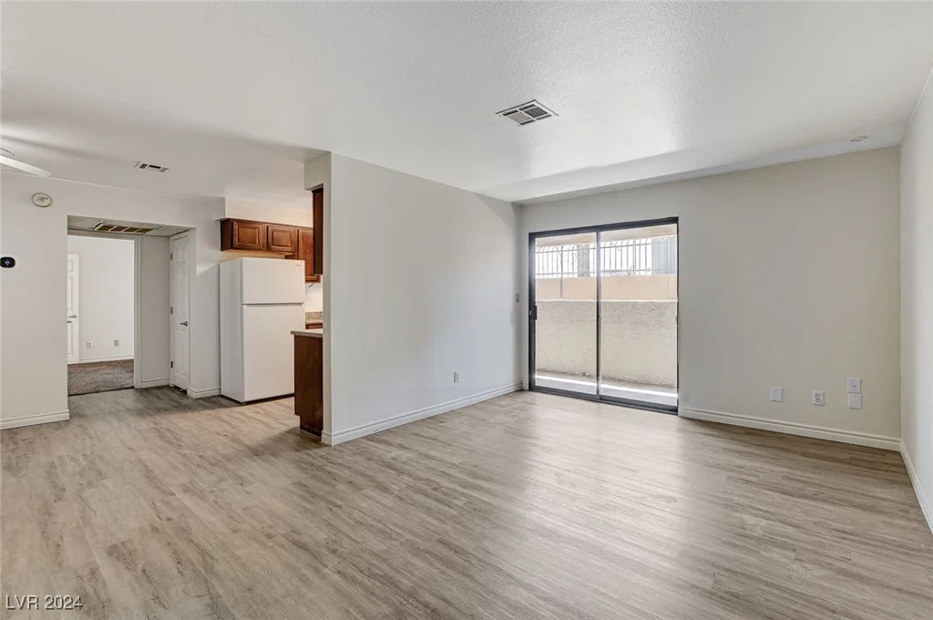 2451 Rainbow, Las Vegas, NV 89108