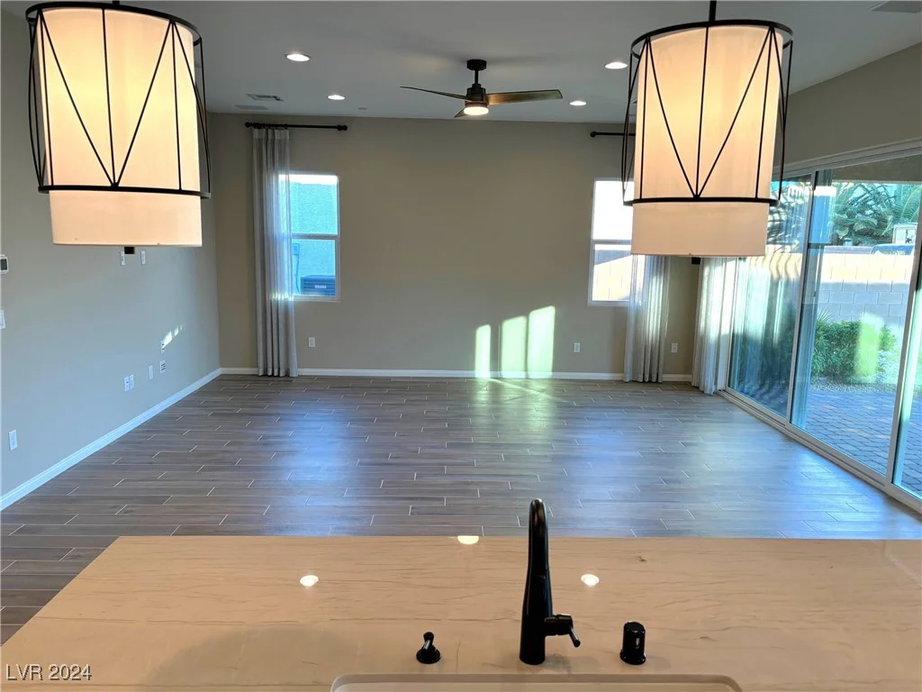 6483 Dove Point, Las Vegas, NV 89130