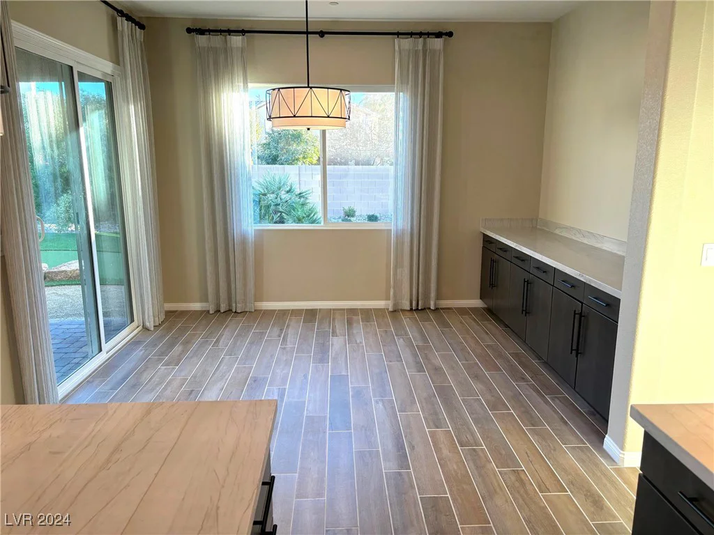 6483 Dove Point, Las Vegas, NV 89130