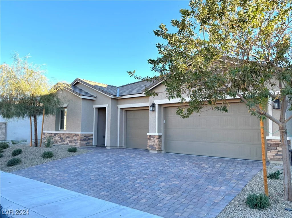 6483 Dove Point, Las Vegas, NV 89130