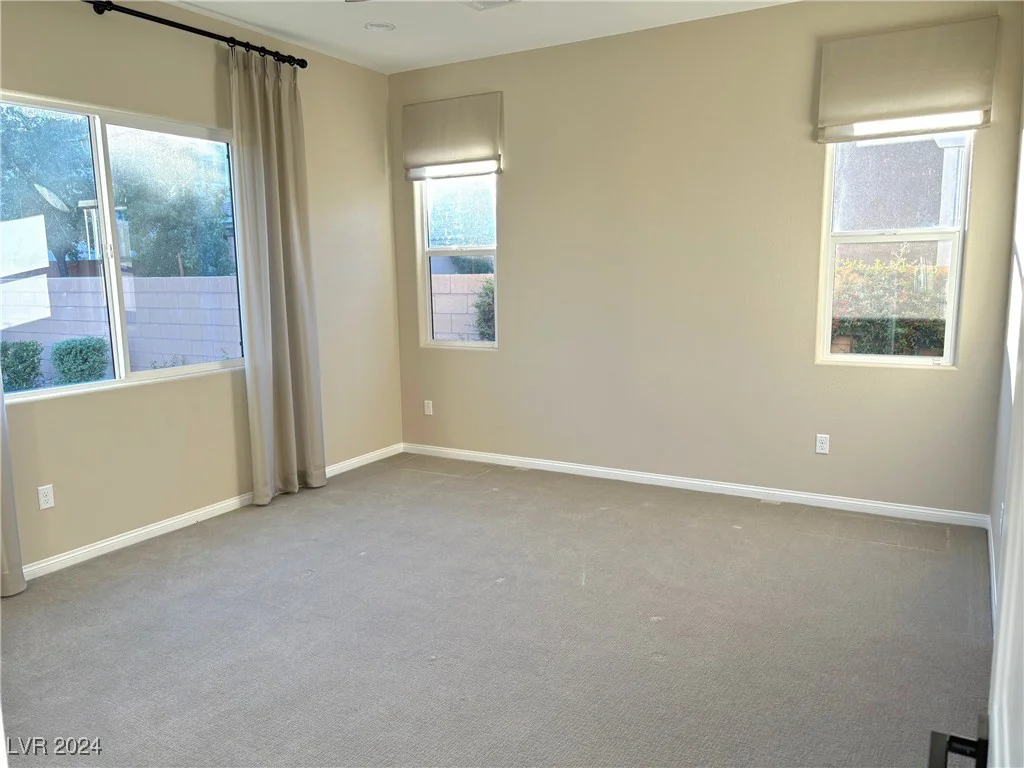 6483 Dove Point, Las Vegas, NV 89130