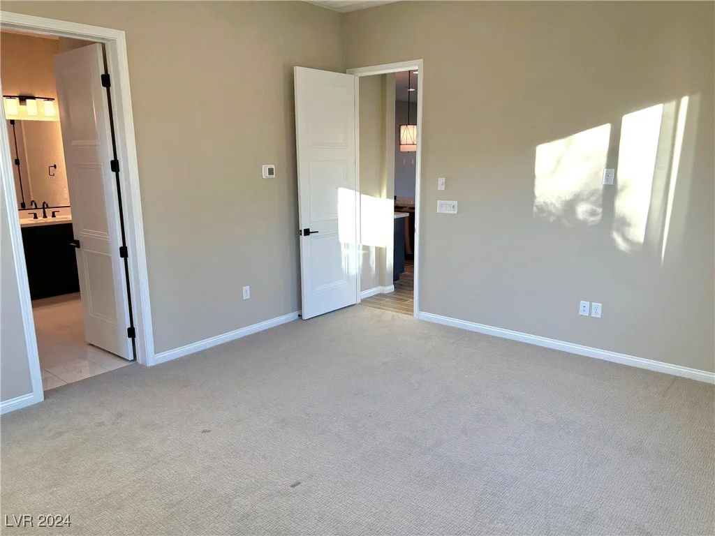 6483 Dove Point, Las Vegas, NV 89130
