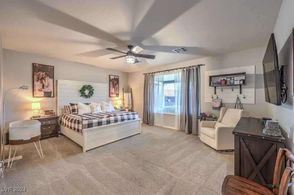 8931 Hammer, Las Vegas, NV 89149