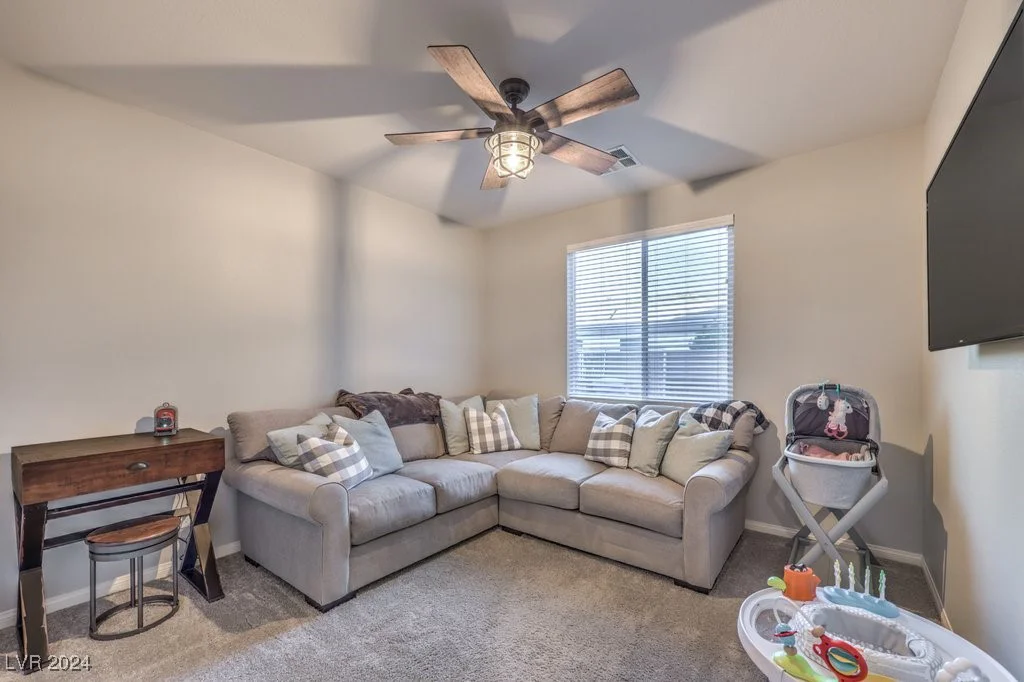 8931 Hammer, Las Vegas, NV 89149