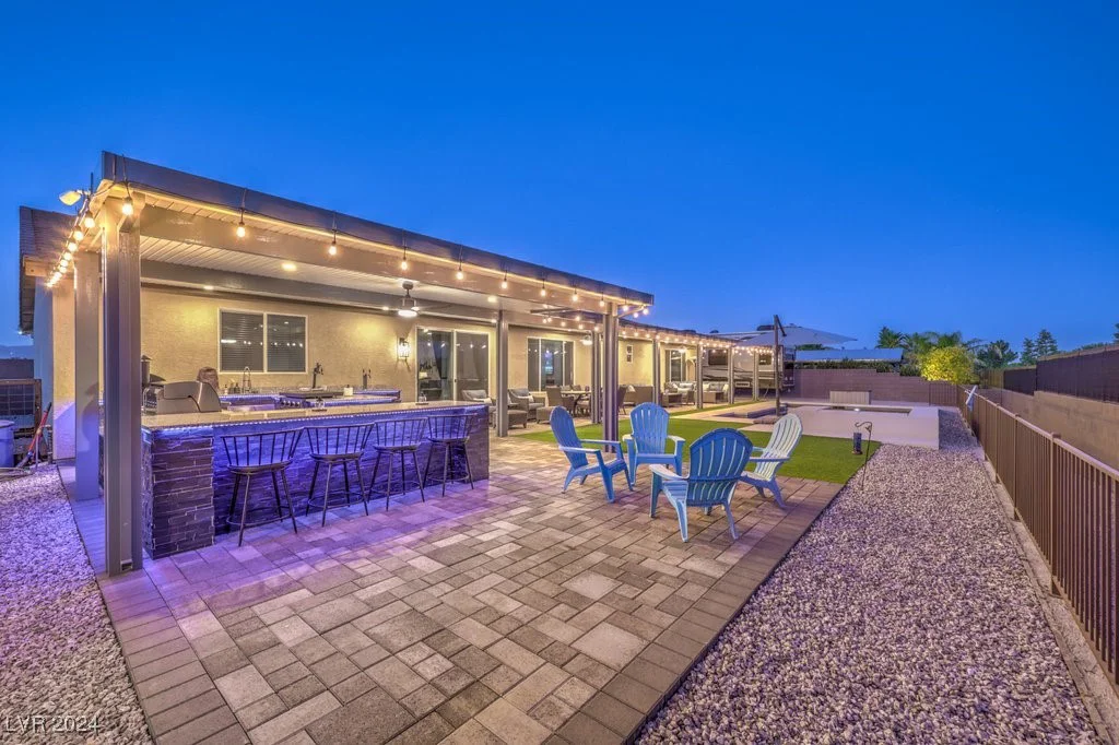 8931 Hammer, Las Vegas, NV 89149