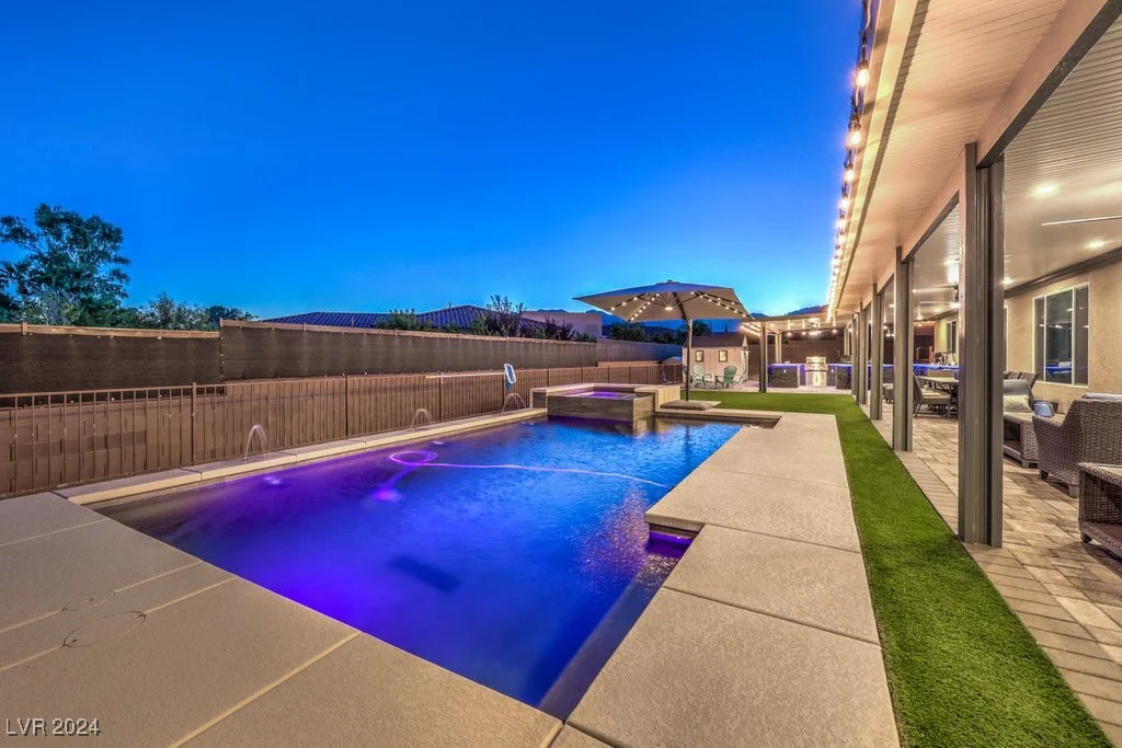 8931 Hammer, Las Vegas, NV 89149
