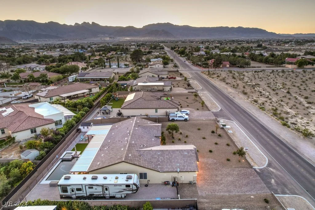 8931 Hammer, Las Vegas, NV 89149