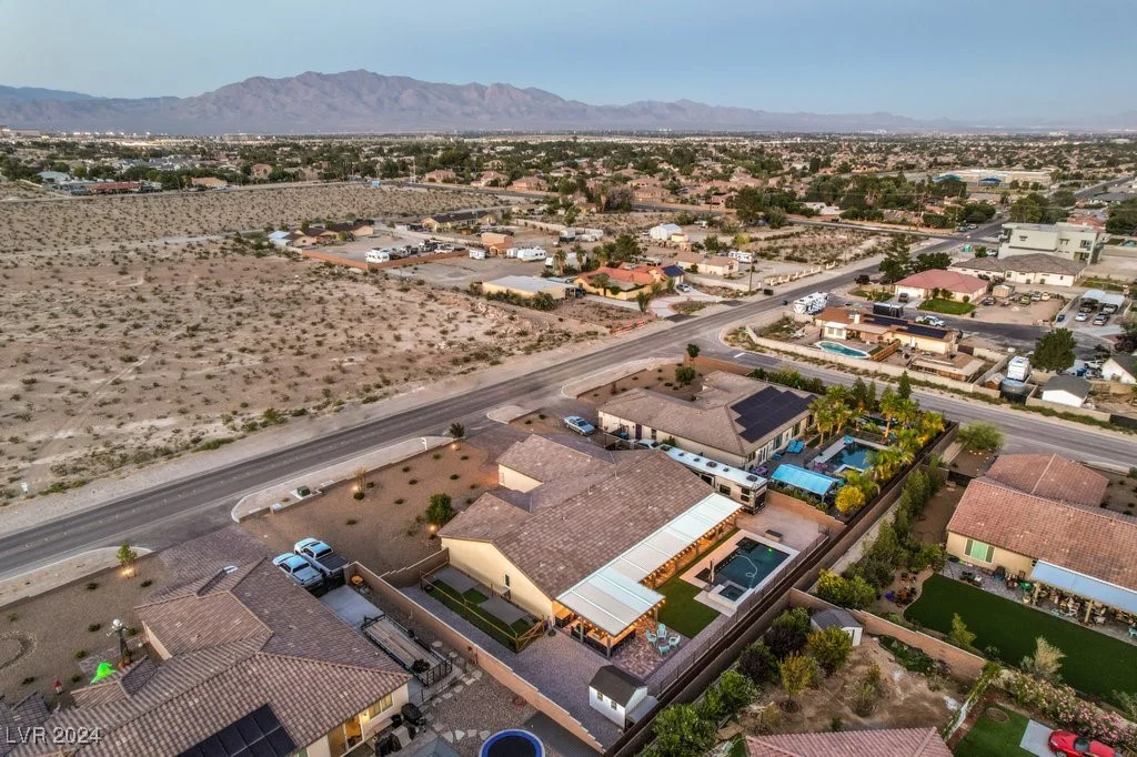 8931 Hammer, Las Vegas, NV 89149