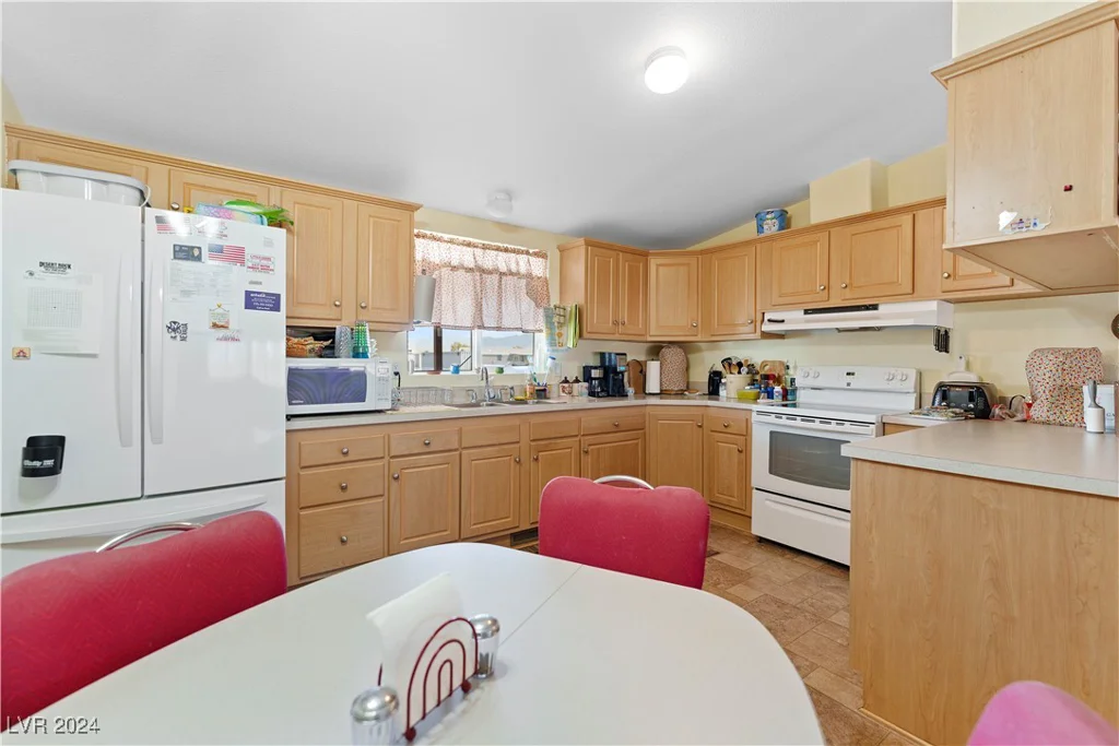 4640 Dyer, Pahrump, NV 89048