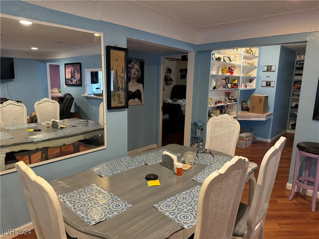 2315 Beverly, Las Vegas, NV 89104