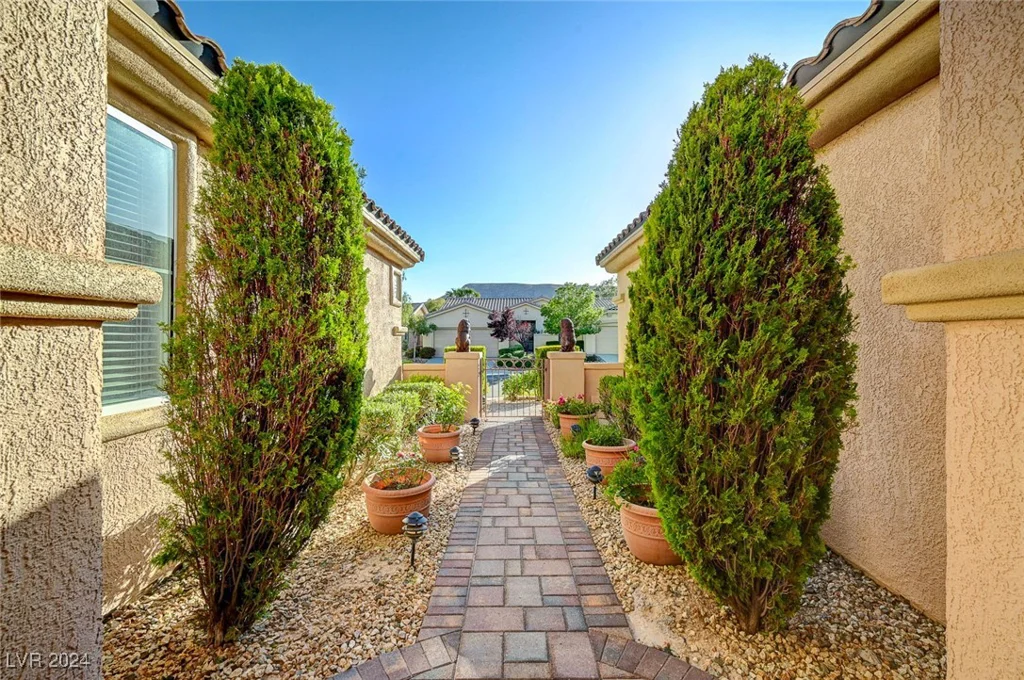 10260 Premia, Las Vegas, NV 89135