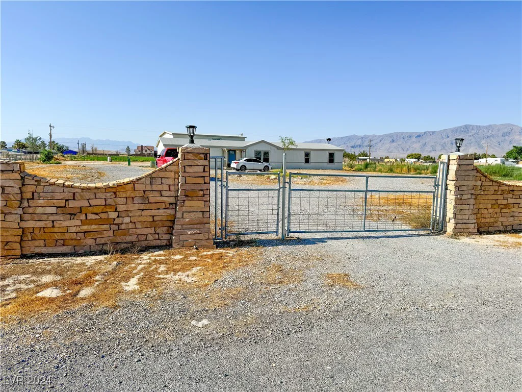 3301 Bond, Pahrump, NV 89061