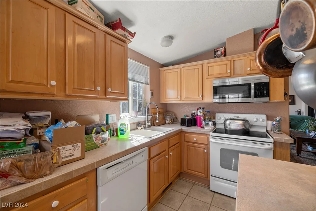 5120 Michelle, Pahrump, NV 89060