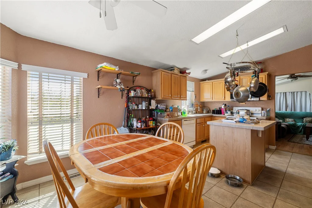 5120 Michelle, Pahrump, NV 89060