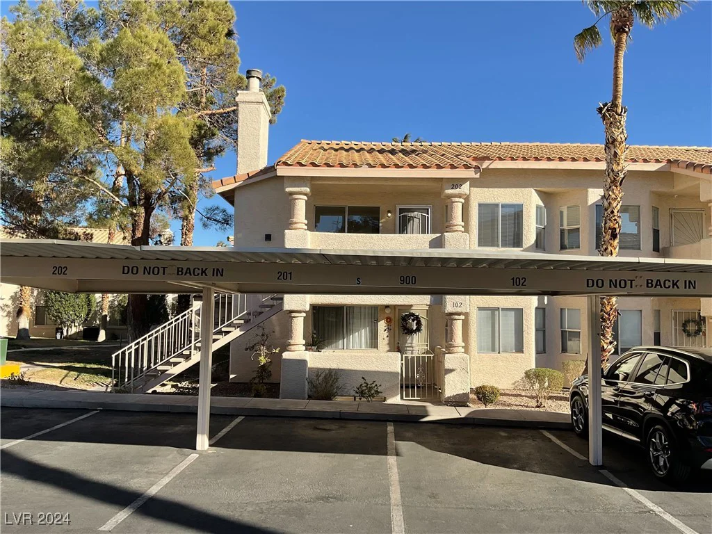 900 Boulder Springs, Las Vegas, NV 89128