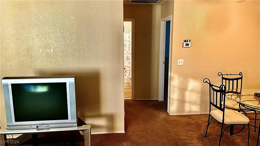 5860 Medallion, Las Vegas, NV 89122