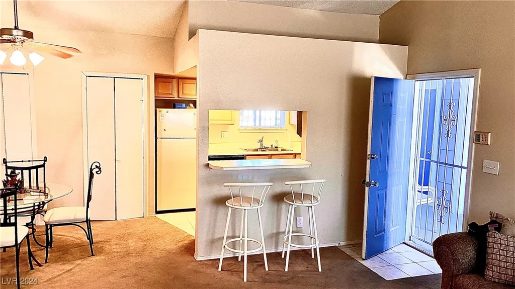 5860 Medallion, Las Vegas, NV 89122
