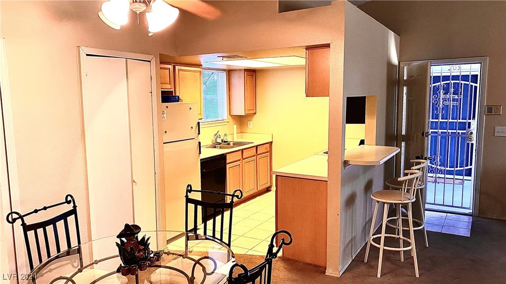 5860 Medallion, Las Vegas, NV 89122