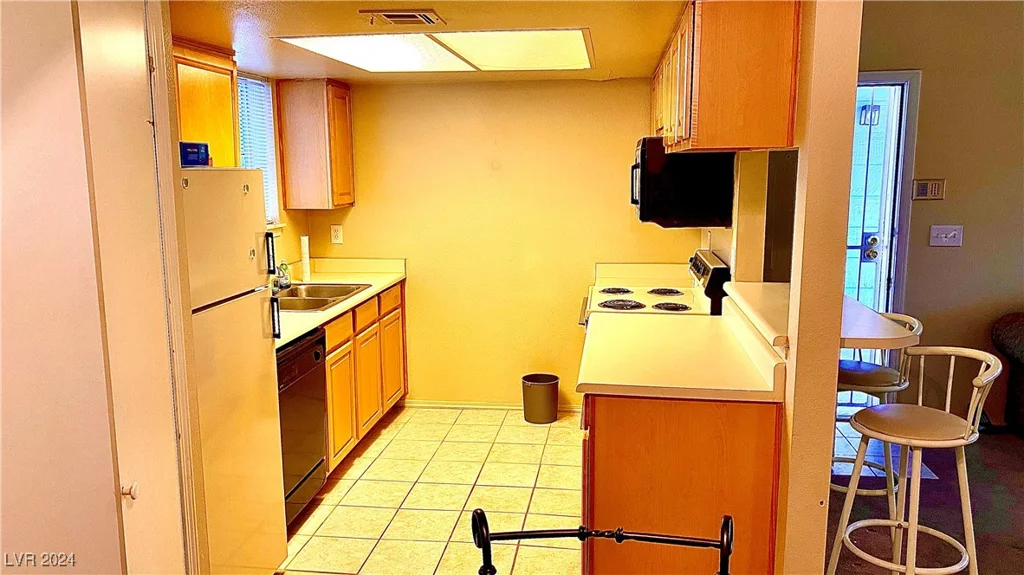 5860 Medallion, Las Vegas, NV 89122