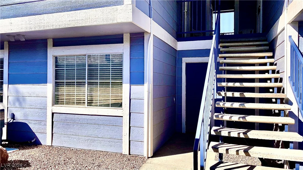 5860 Medallion, Las Vegas, NV 89122