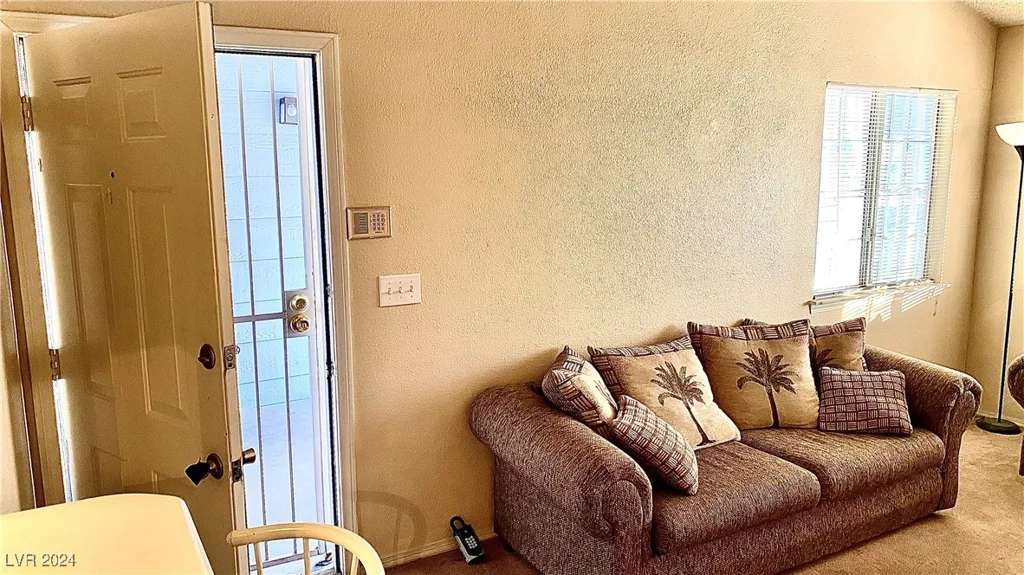 5860 Medallion, Las Vegas, NV 89122