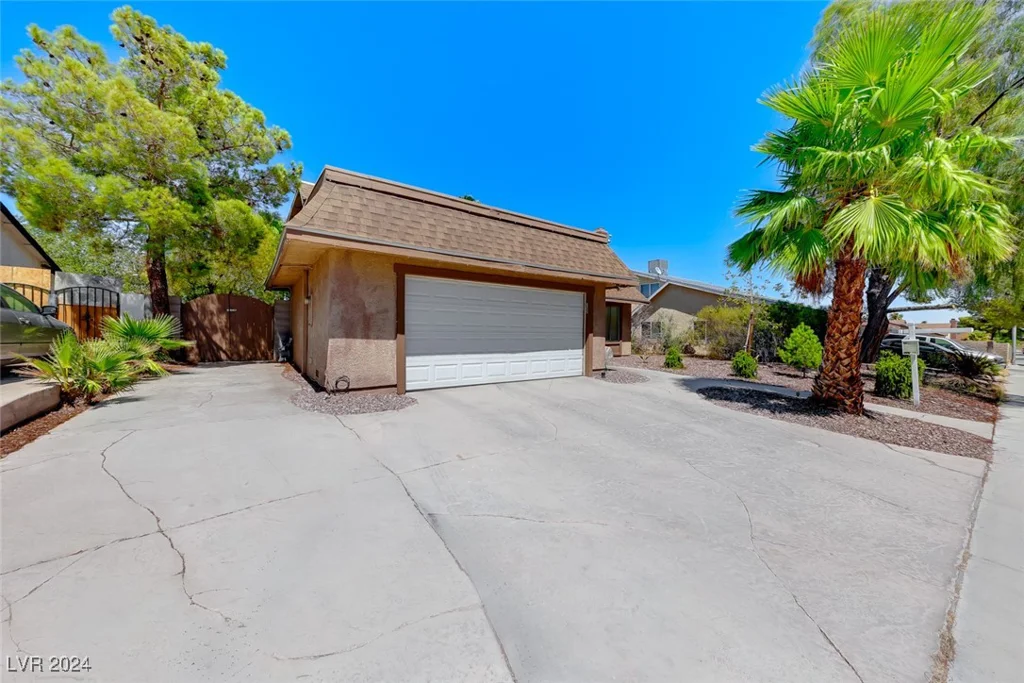 7244 Bridgeview, Las Vegas, NV 89147