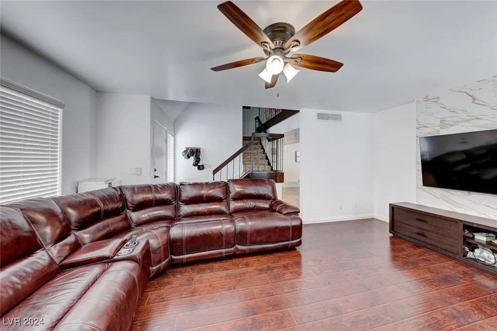 7244 Bridgeview, Las Vegas, NV 89147