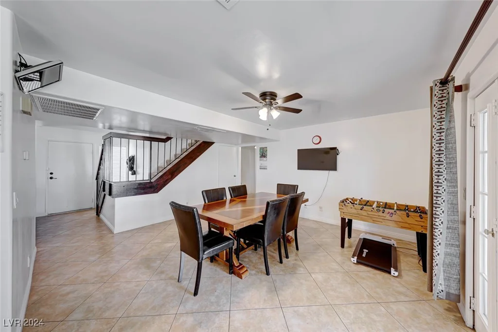 7244 Bridgeview, Las Vegas, NV 89147