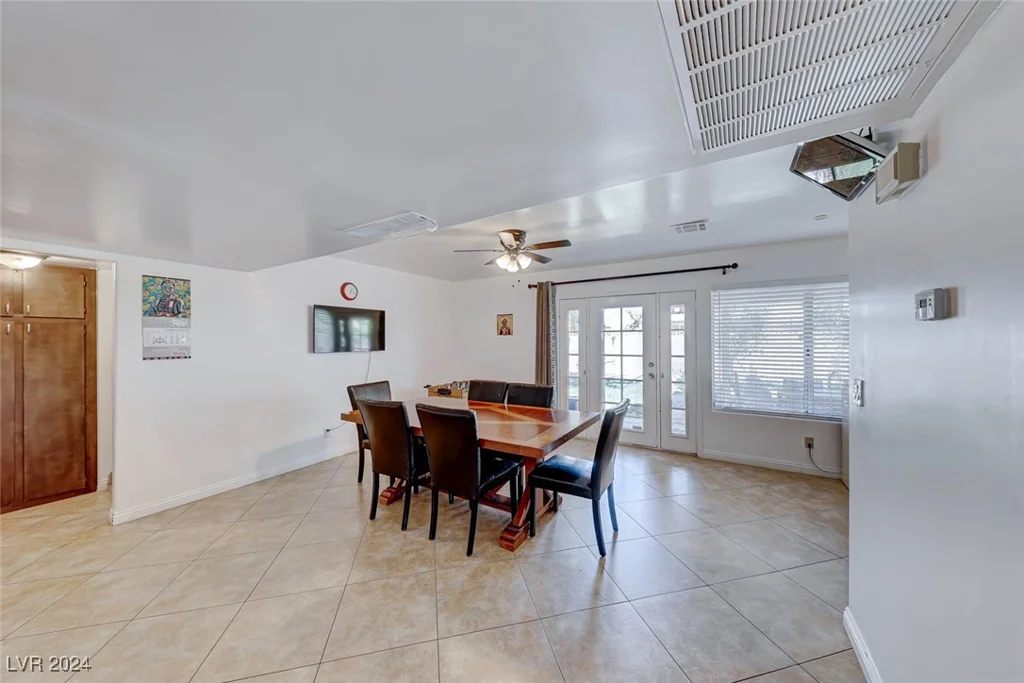 7244 Bridgeview, Las Vegas, NV 89147