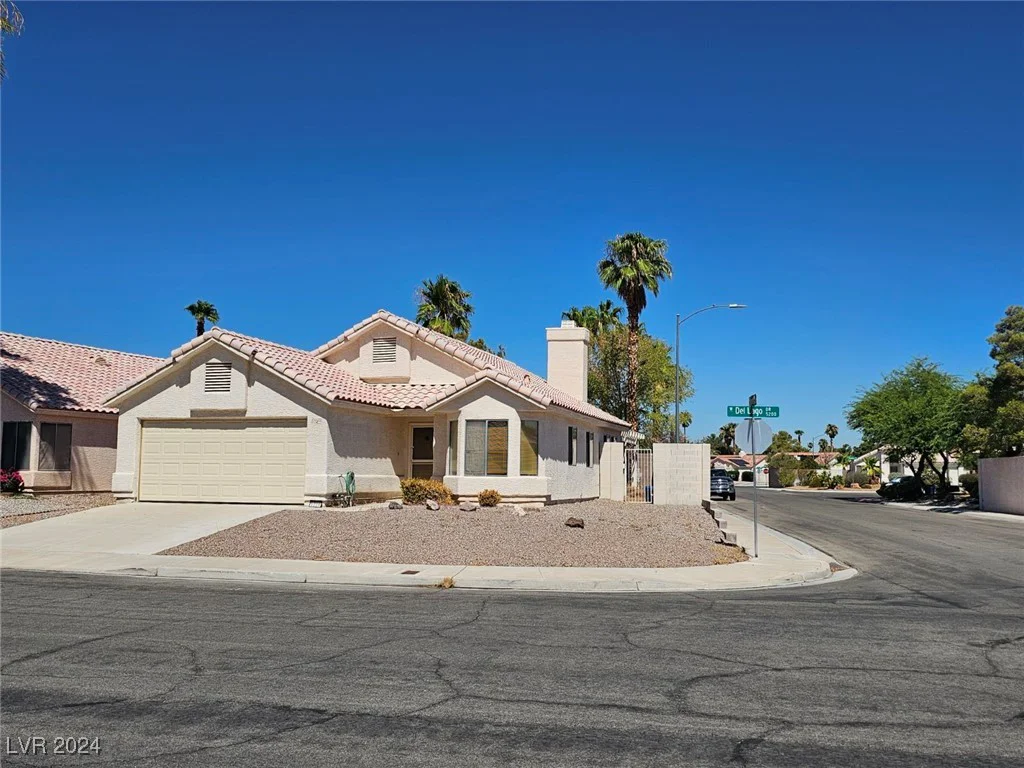 5216 Del Lago, Las Vegas, NV 89130