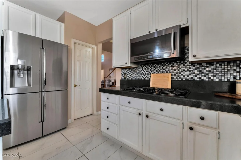 2530 Ontario, Las Vegas, NV 89128