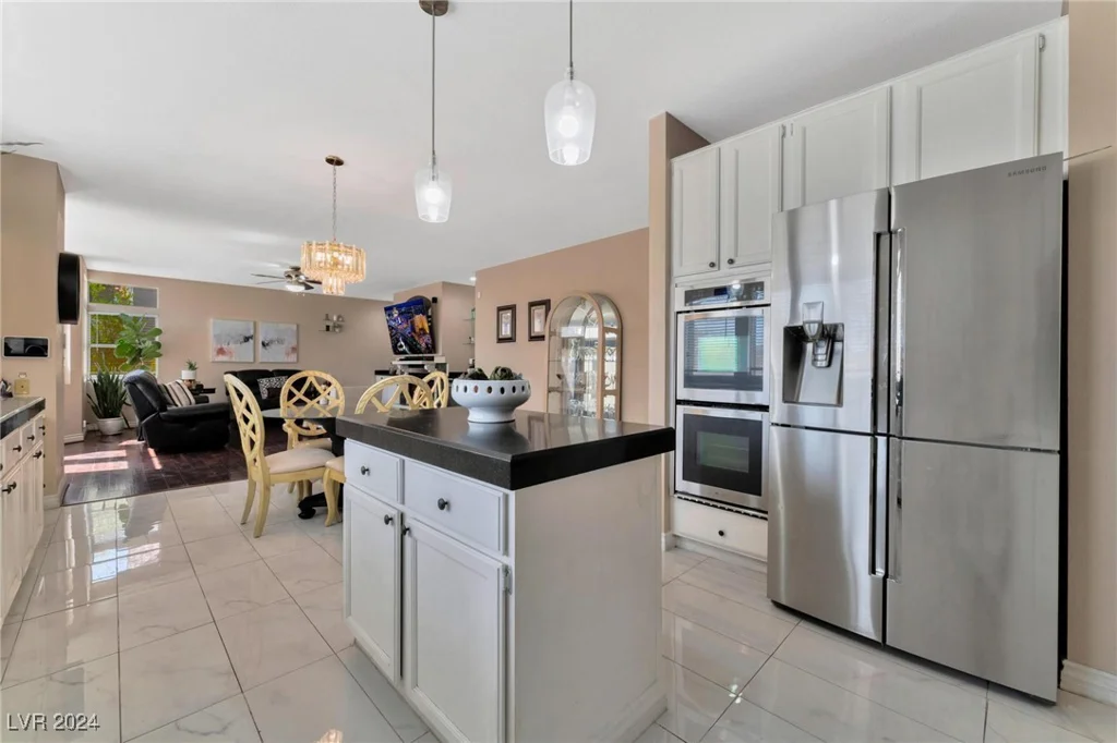 2530 Ontario, Las Vegas, NV 89128