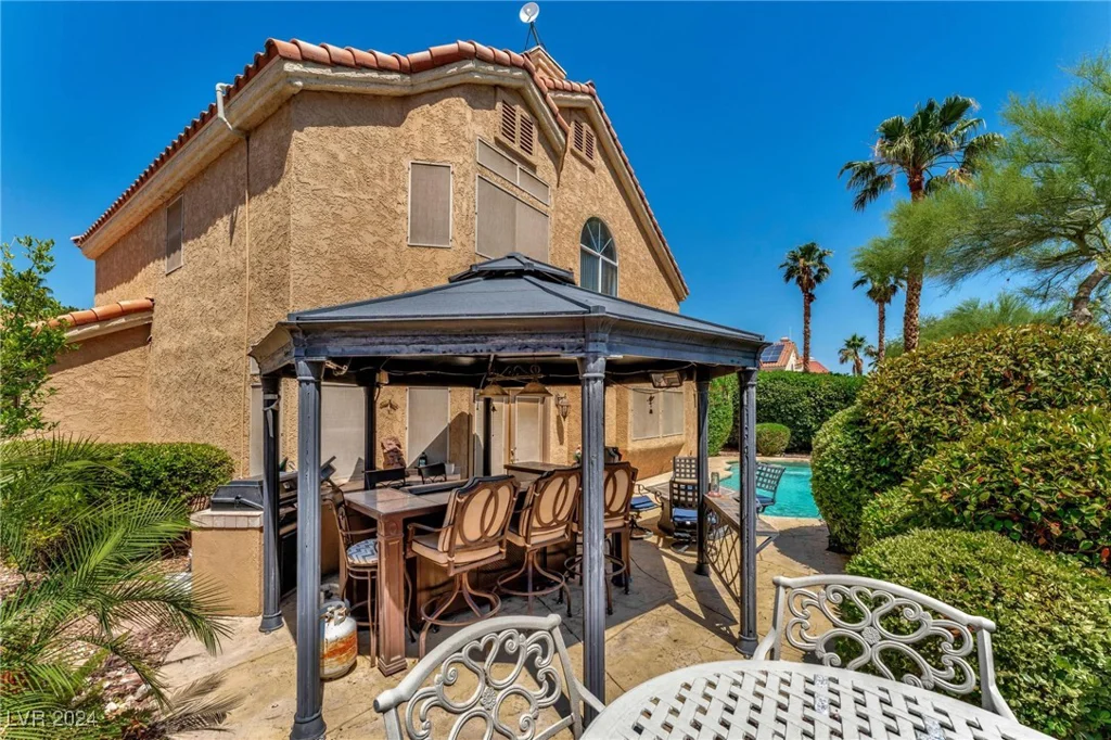 2530 Ontario, Las Vegas, NV 89128