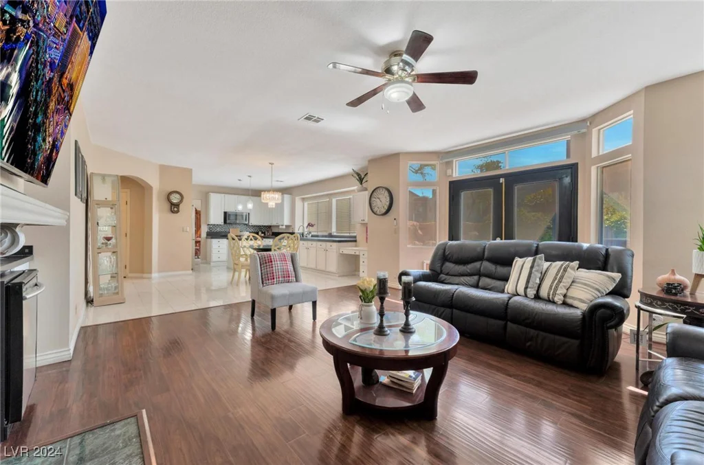 2530 Ontario, Las Vegas, NV 89128