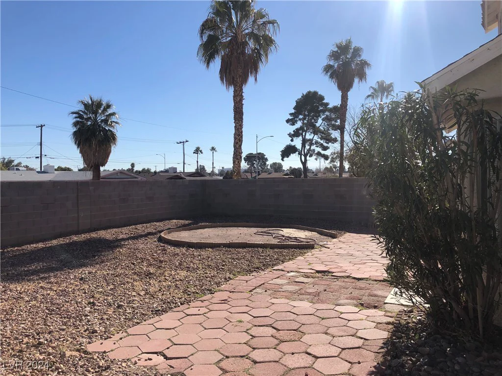 1812 Robin, Las Vegas, NV 89106