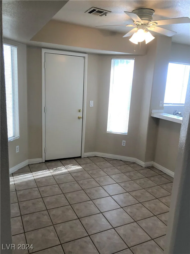 1812 Robin, Las Vegas, NV 89106
