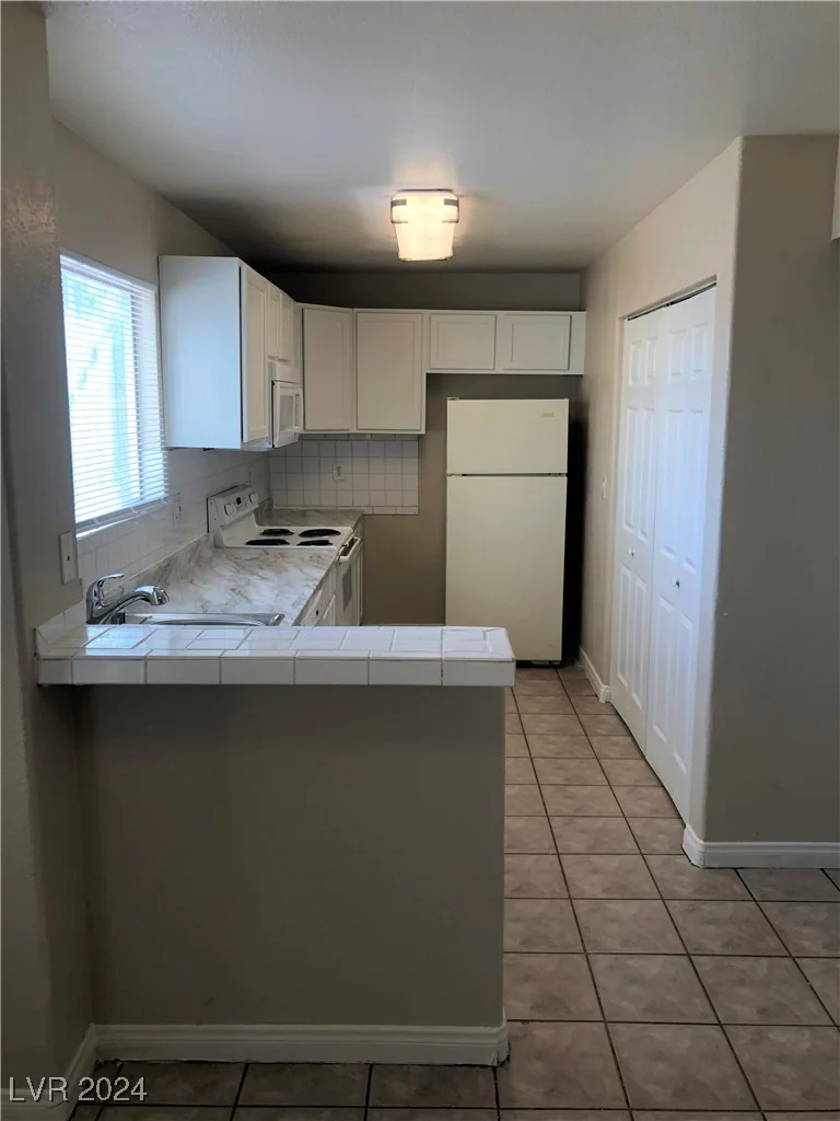 1812 Robin, Las Vegas, NV 89106