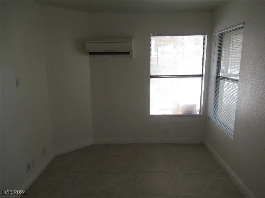 520 Elm, Las Vegas, NV 89169