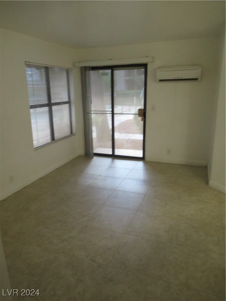 520 Elm, Las Vegas, NV 89169