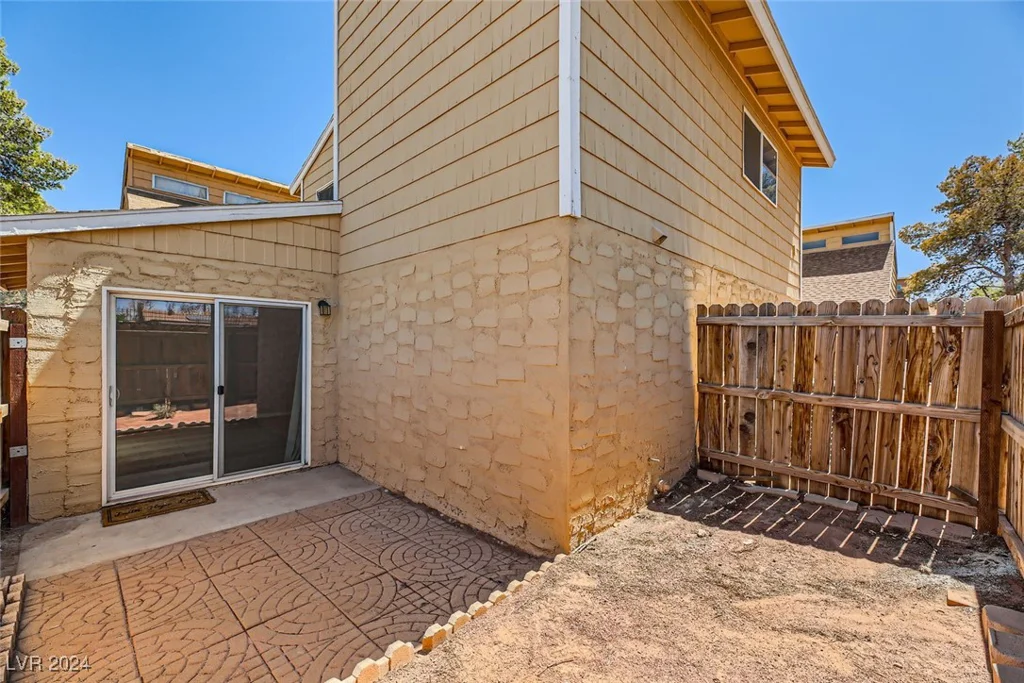 5185 Gray, Las Vegas, NV 89119