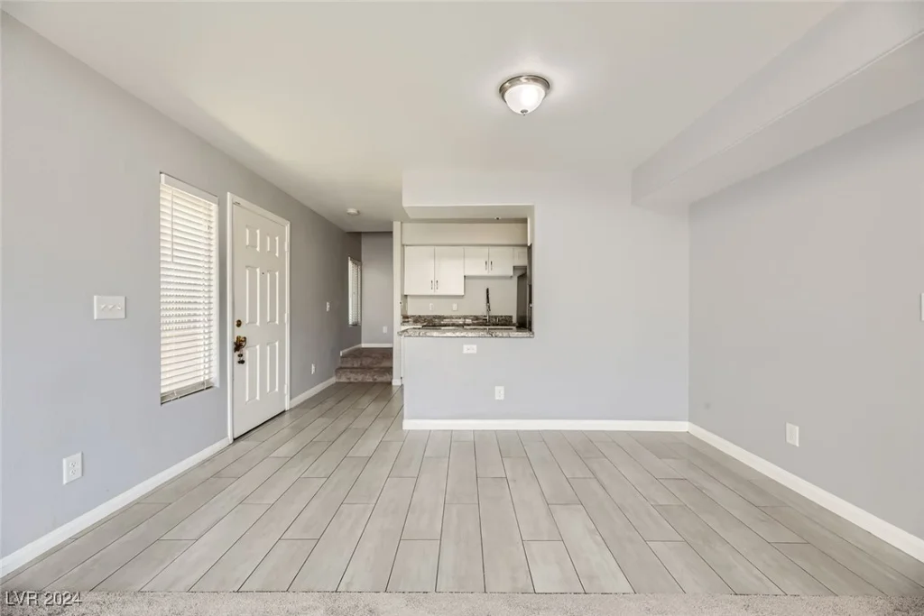5185 Gray, Las Vegas, NV 89119