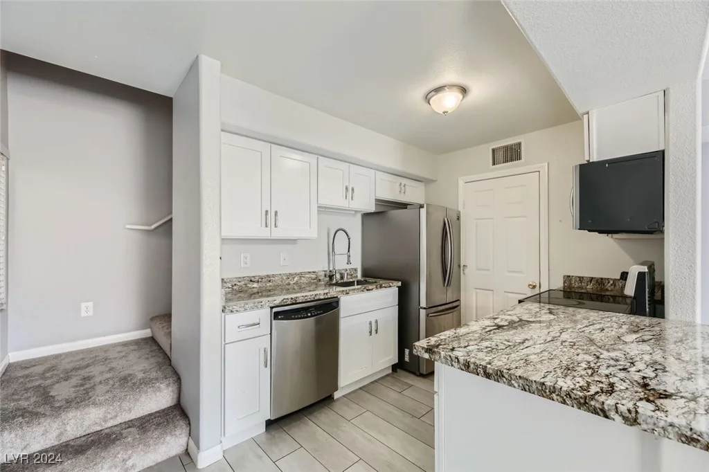 5185 Gray, Las Vegas, NV 89119