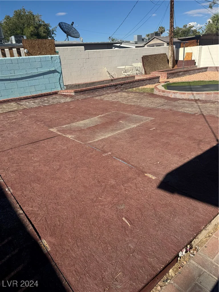 2025 Bracken, Las Vegas, NV 89104